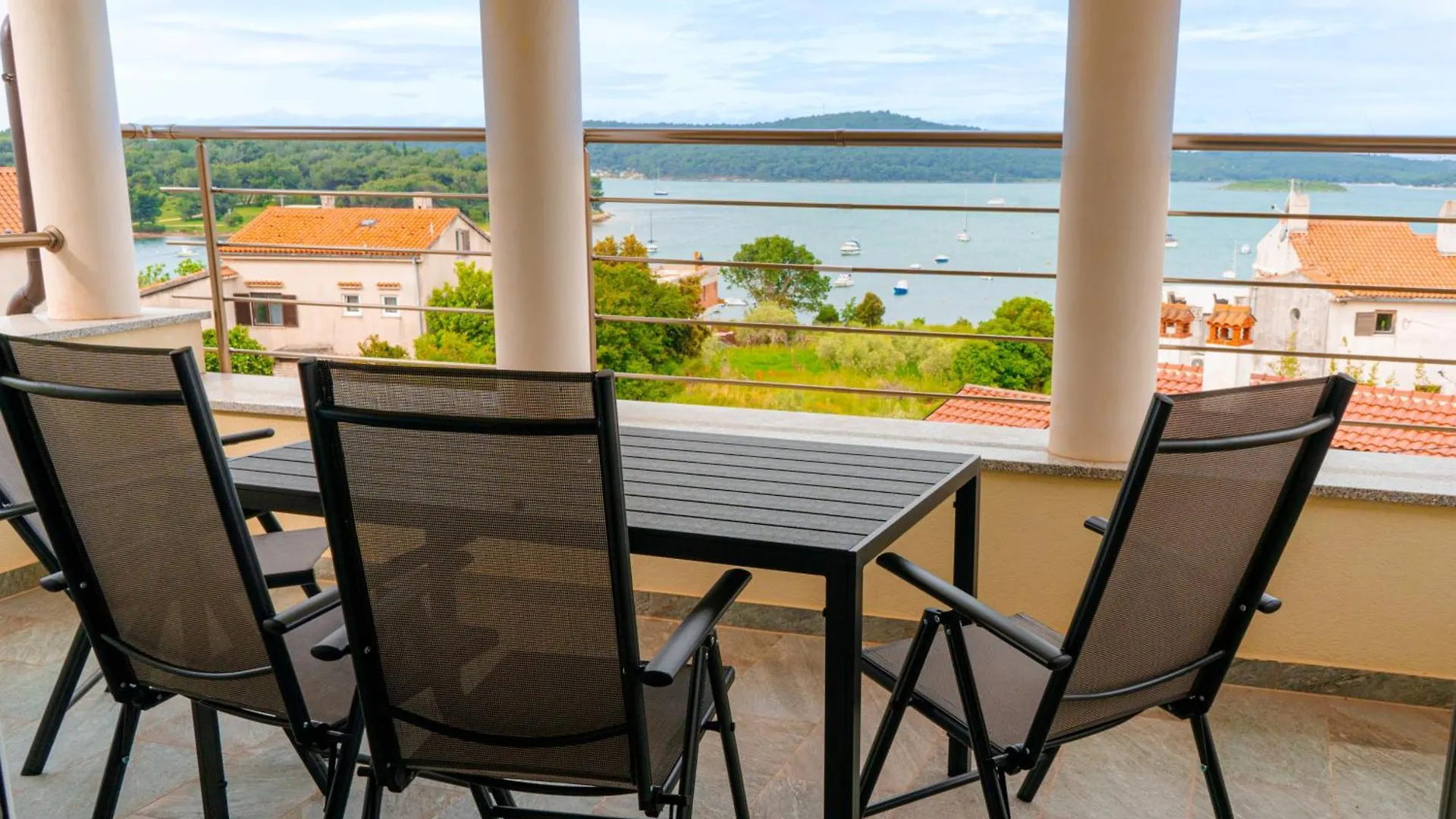 Villa Livi - Luxury Sea View Appartments Medulin